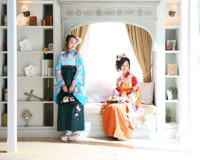 さいたま市大宮フォトスタジオラヴュー本店で撮影されたレンタル袴と卒業記念写真2