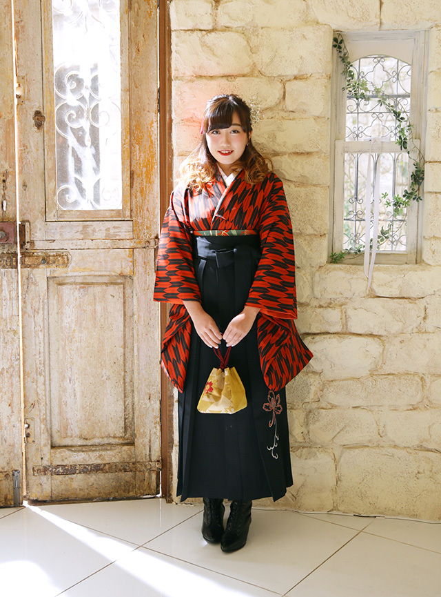 さいたま市大宮フォトスタジオラヴュー本店で撮影されたレンタル袴と卒業記念写真４