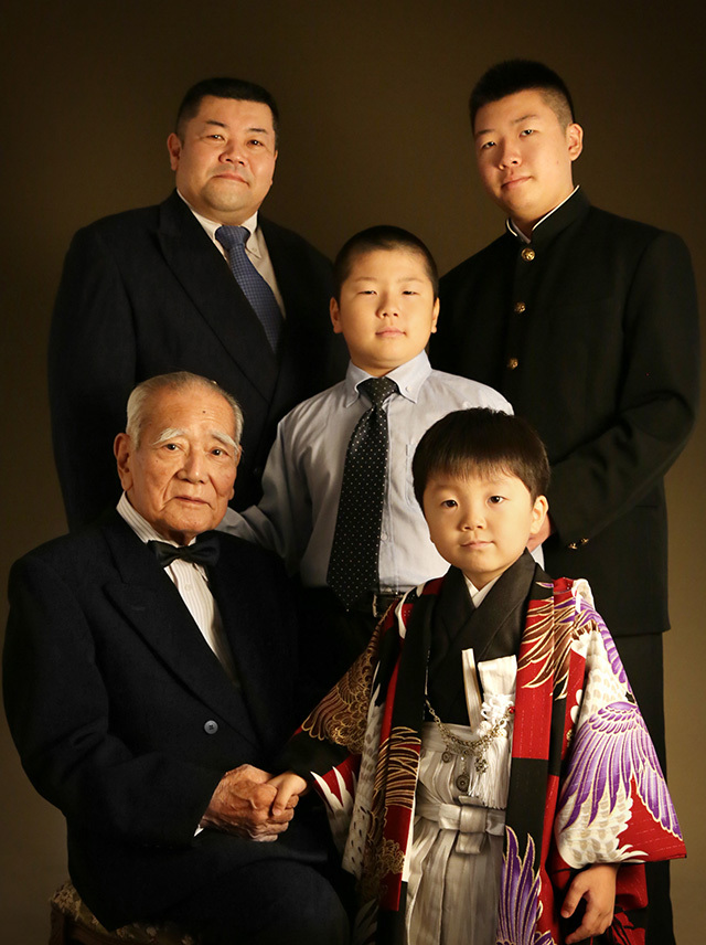 さいたま市大宮フォトスタジオラヴュー本店で撮影された家族写真６