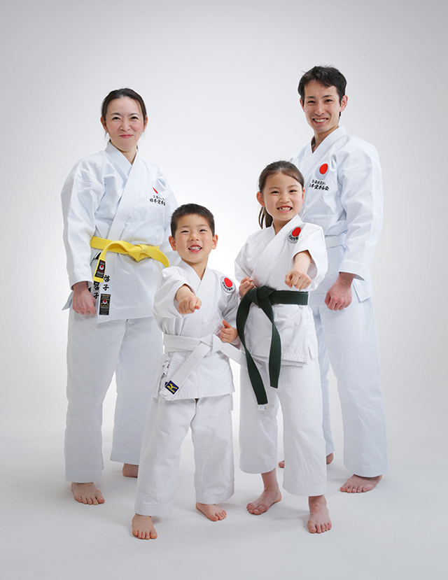 さいたま市大宮フォトスタジオラヴュー本店で撮影された家族写真１３