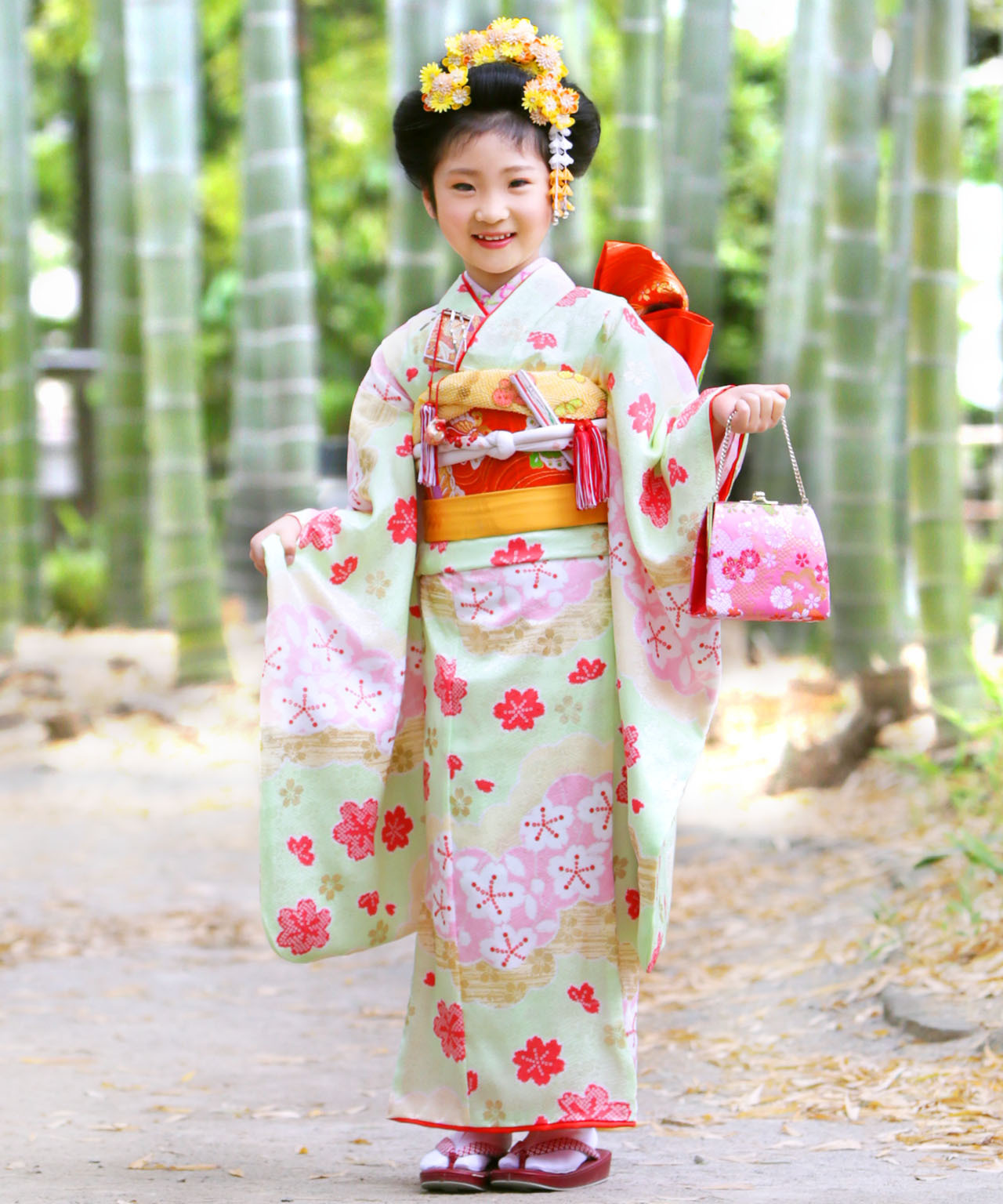 ラヴュー特選、七五三のお着物「正絹」_七歳_黄緑１