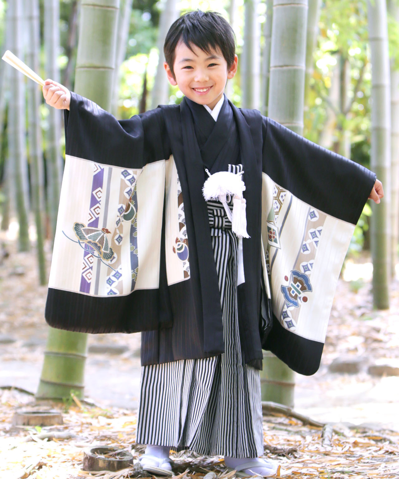 ラヴュー特選、七五三のお着物「正絹」_五歳_黒_打ち出の小槌１