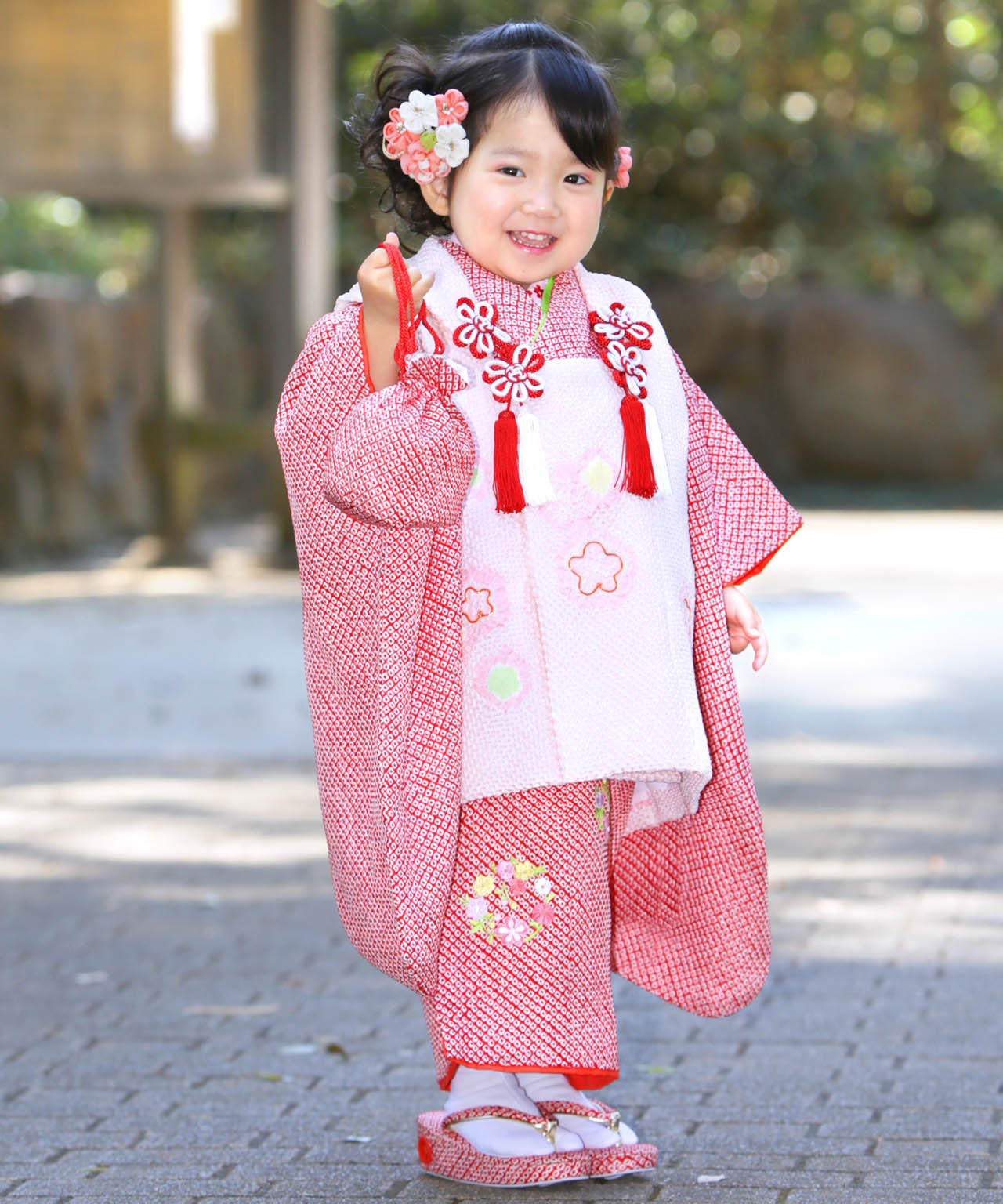 総絞りの30年程前のものです七五三 着物 3歳 女の子 総絞り 6点セット