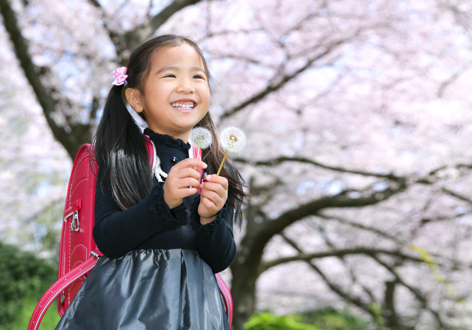 さいたま市大宮フォトスタジオラヴュー本店で撮影されたロケ入学記念写真