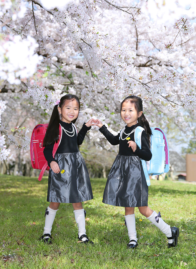 さいたま市大宮フォトスタジオラヴュー本店で撮影されたロケ入学記念写真1