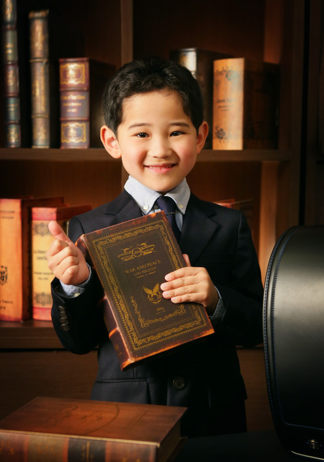 豊島区池袋の写真館、西武写真館ラヴューで撮影された入学記念写真1