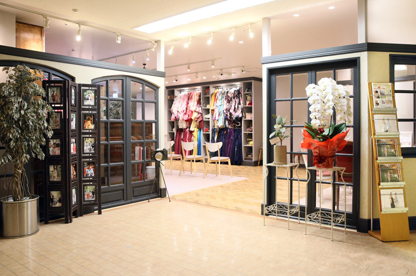 さいたま市大宮の写真館、そごう写真館ラヴューの外観