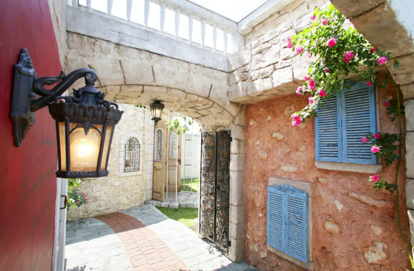 さいたま市大宮の写真館、フォトスタジオラヴュー本店の屋上ガーデンスタジオ「ラピュタ」昼景５