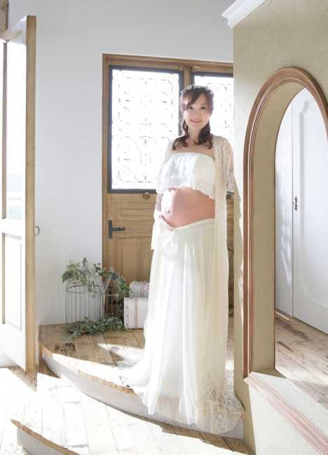 さいたま市大宮フォトスタジオラヴュー本店で撮影されたマタニティフォト１０