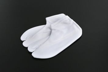 さいたま市大宮、豊島区池袋の写真館、フォトスタジオラヴューの七五三の三歳の衣裳持ち込みリスト：８_足袋