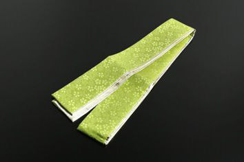 さいたま市大宮、豊島区池袋の写真館、フォトスタジオラヴューの成人振袖の衣裳持ち込みリスト：１５_伊達衿