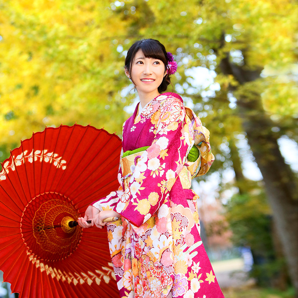 いたま市大宮フォトスタジオラヴュー本店で撮影されたロケ成人式記念写真