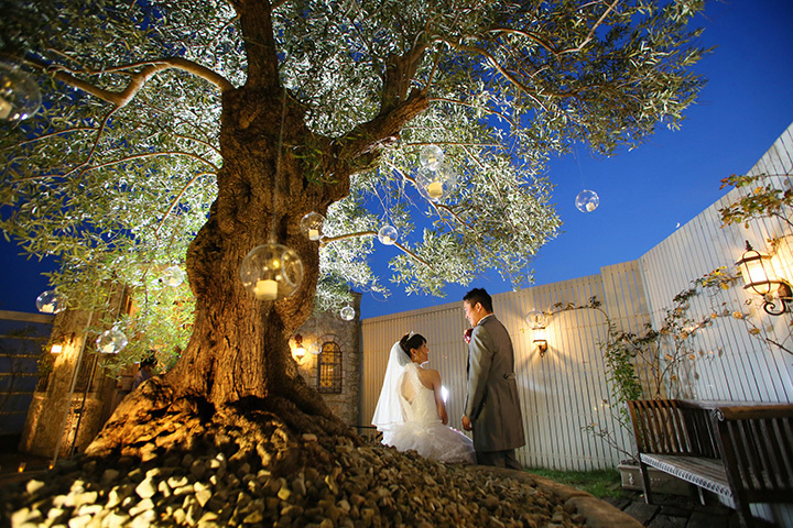 さいたま市大宮フォトスタジオラヴュー本店で撮影されたナイトウェディング３フォト