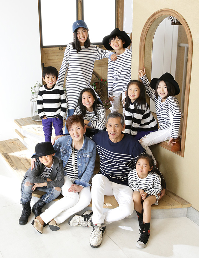 さいたま市大宮フォトスタジオラヴュー本店で撮影された家族写真１１