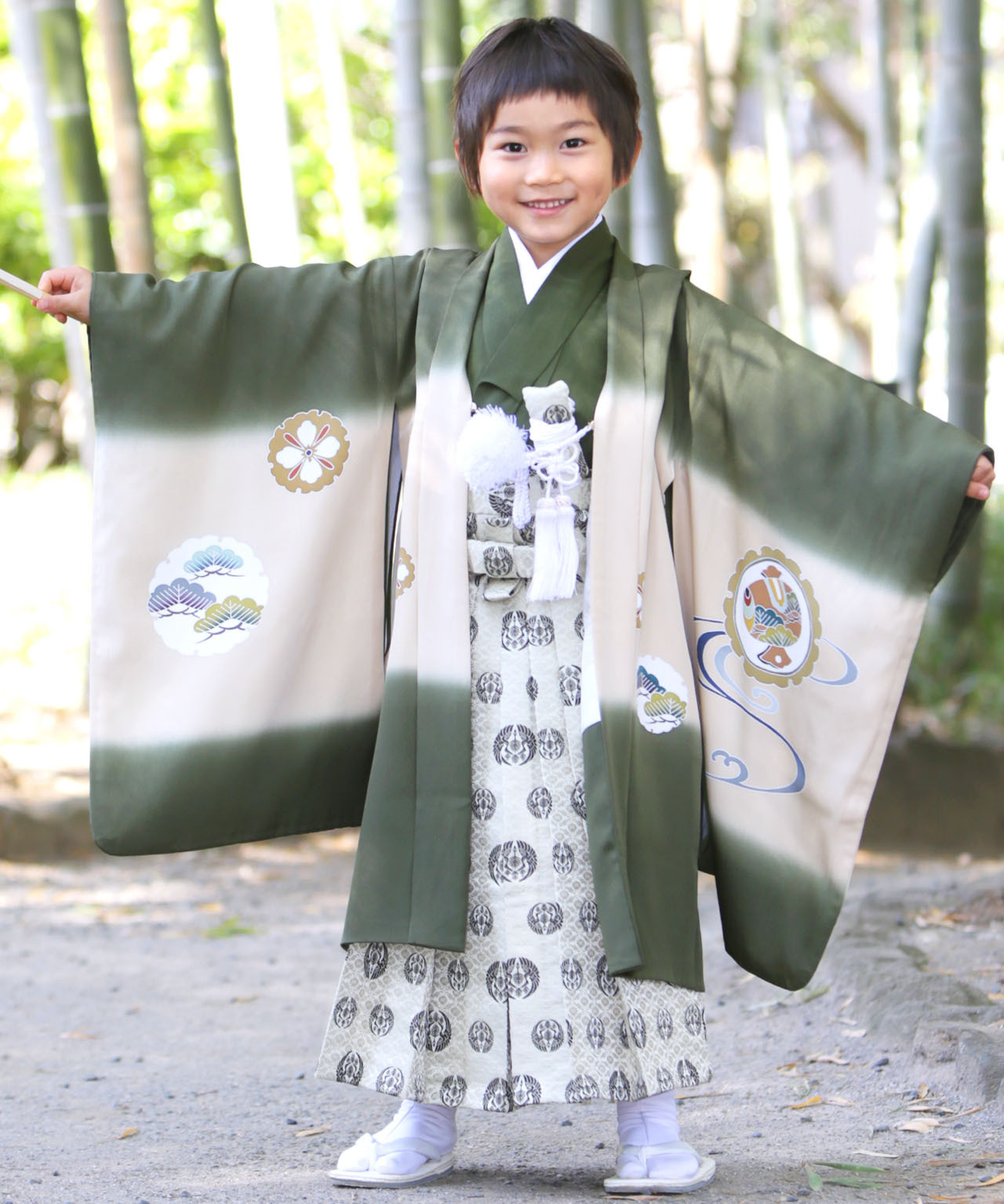 ラヴュー特選、七五三のお着物「正絹」_五歳_抹茶_鷹１