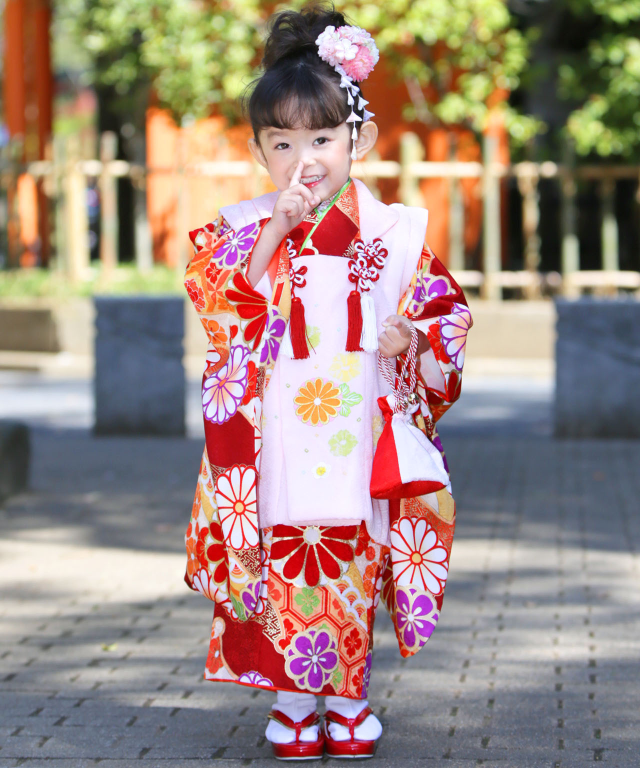 ラヴュー特選、七五三のお被布「正絹」_三歳_赤菊模様_ピンク