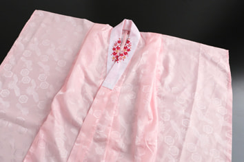 さいたま市大宮、豊島区池袋の写真館、フォトスタジオラヴューの七五三の七歳の衣裳持ち込みリスト：４_長襦袢