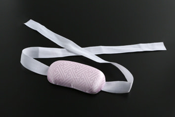 さいたま市大宮、豊島区池袋の写真館、フォトスタジオラヴューの七五三の七歳の衣裳持ち込みリスト：１３_帯枕