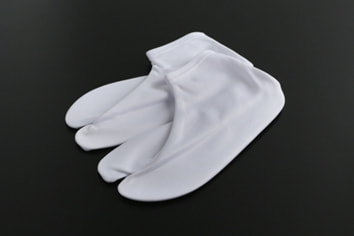 さいたま市大宮、豊島区池袋の写真館、フォトスタジオラヴューの七五三の七歳の衣裳持ち込みリスト：１７_足袋