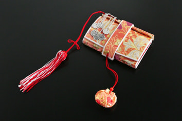 さいたま市大宮、豊島区池袋の写真館、フォトスタジオラヴューの七五三の七歳の衣裳持ち込みリスト：１８_はこせこ