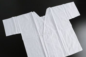 さいたま市大宮、豊島区池袋の写真館、フォトスタジオラヴューの訪問着の衣裳持ち込みリスト：３_肌襦袢