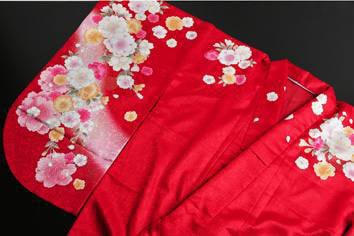 さいたま市大宮、豊島区池袋の写真館、フォトスタジオラヴューの十三参りの衣裳持ち込みリスト：１_着物