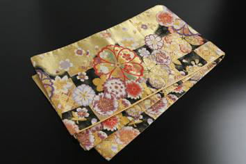 さいたま市大宮、豊島区池袋の写真館、フォトスタジオラヴューの十三参りの衣裳持ち込みリスト：２_帯