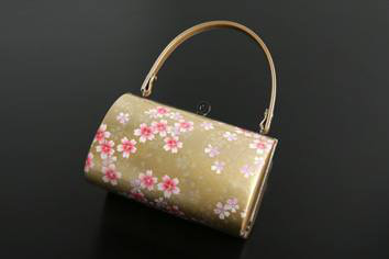 さいたま市大宮、豊島区池袋の写真館、フォトスタジオラヴューの十三参りの衣裳持ち込みリスト：１９_バッグ